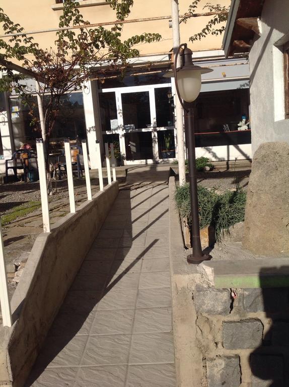 Hotel Attrap'Reves Aspres-sur-Buëch Exterior foto