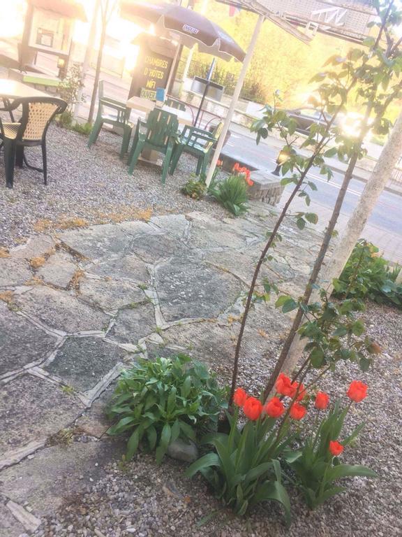 Hotel Attrap'Reves Aspres-sur-Buëch Exterior foto